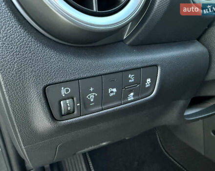 Сірий Хендай Kona Electric, об'ємом двигуна 0 л та пробігом 41 тис. км за 18650 $, фото 22 на Automoto.ua