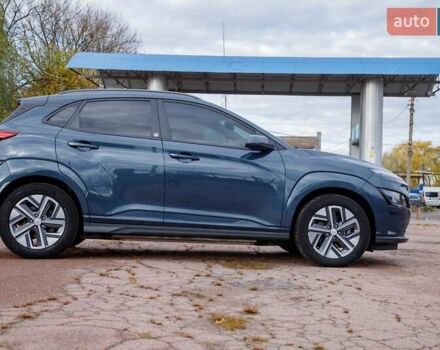 Серый Хендай Kona Electric, объемом двигателя 0 л и пробегом 46 тыс. км за 17950 $, фото 11 на Automoto.ua
