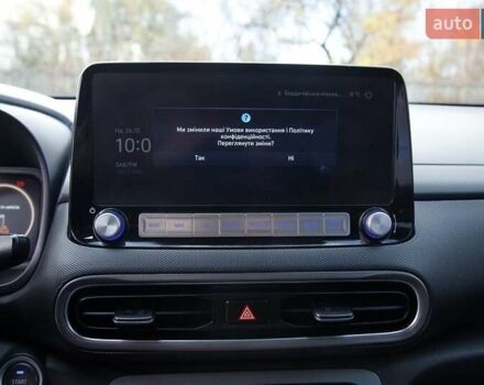 Серый Хендай Kona Electric, объемом двигателя 0 л и пробегом 46 тыс. км за 17950 $, фото 49 на Automoto.ua