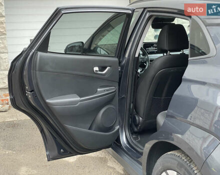 Серый Хендай Kona Electric, объемом двигателя 0 л и пробегом 57 тыс. км за 16790 $, фото 14 на Automoto.ua