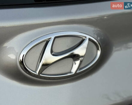 Серый Хендай Kona Electric, объемом двигателя 0 л и пробегом 80 тыс. км за 20700 $, фото 21 на Automoto.ua