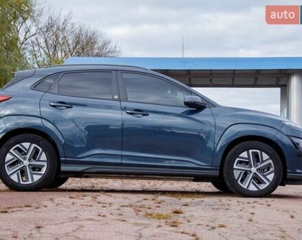 Серый Хендай Kona Electric, объемом двигателя 0 л и пробегом 46 тыс. км за 17950 $, фото 10 на Automoto.ua
