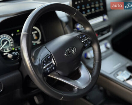 Серый Хендай Kona Electric, объемом двигателя 0 л и пробегом 80 тыс. км за 20700 $, фото 48 на Automoto.ua