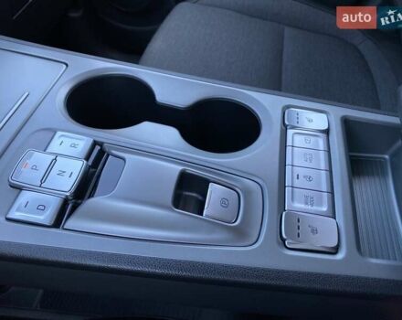 Серый Хендай Kona Electric, объемом двигателя 0 л и пробегом 115 тыс. км за 20600 $, фото 37 на Automoto.ua