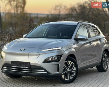 Серый Хендай Kona Electric, объемом двигателя 0 л и пробегом 80 тыс. км за 20700 $, фото 27 на Automoto.ua