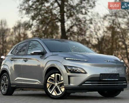 Серый Хендай Kona Electric, объемом двигателя 0 л и пробегом 80 тыс. км за 20700 $, фото 29 на Automoto.ua