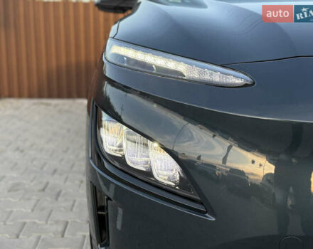 Сірий Хендай Kona Electric, об'ємом двигуна 0 л та пробігом 41 тис. км за 18650 $, фото 9 на Automoto.ua