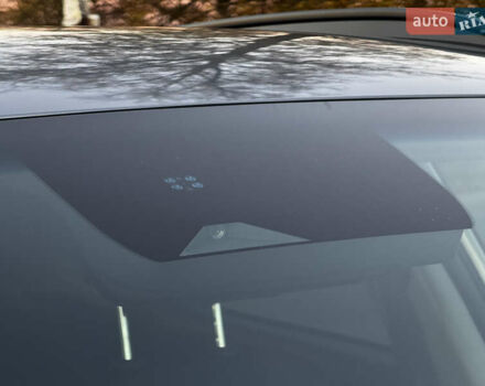 Серый Хендай Kona Electric, объемом двигателя 0 л и пробегом 80 тыс. км за 20700 $, фото 10 на Automoto.ua