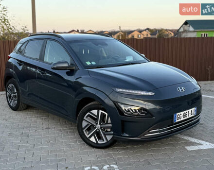 Сірий Хендай Kona Electric, об'ємом двигуна 0 л та пробігом 41 тис. км за 18650 $, фото 13 на Automoto.ua