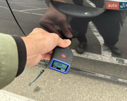 Серый Хендай Kona Electric, объемом двигателя 0 л и пробегом 50 тыс. км за 18500 $, фото 60 на Automoto.ua