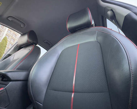 Сірий Хендай Kona Electric, об'ємом двигуна 0 л та пробігом 69 тис. км за 20700 $, фото 78 на Automoto.ua