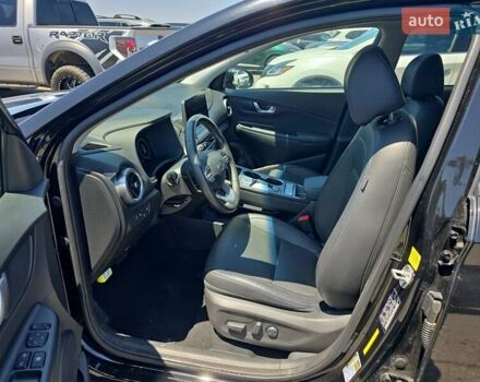 Серый Хендай Kona Electric, объемом двигателя 0 л и пробегом 31 тыс. км за 15000 $, фото 10 на Automoto.ua