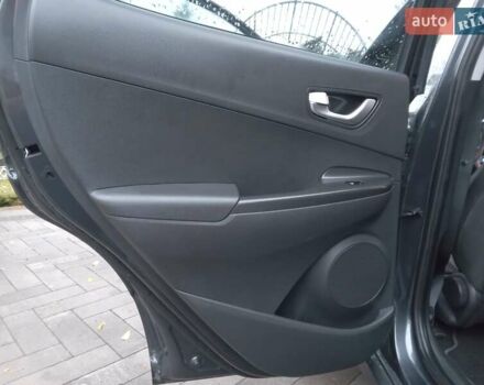 Сірий Хендай Kona Electric, об'ємом двигуна 0 л та пробігом 59 тис. км за 16890 $, фото 33 на Automoto.ua