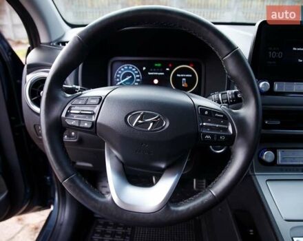 Серый Хендай Kona Electric, объемом двигателя 0 л и пробегом 46 тыс. км за 17950 $, фото 48 на Automoto.ua
