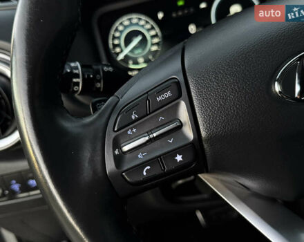 Серый Хендай Kona Electric, объемом двигателя 0 л и пробегом 80 тыс. км за 20700 $, фото 51 на Automoto.ua