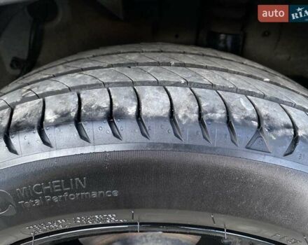 Серый Хендай Kona Electric, объемом двигателя 0 л и пробегом 115 тыс. км за 20600 $, фото 24 на Automoto.ua