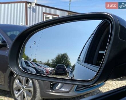 Серый Хендай Kona Electric, объемом двигателя 0 л и пробегом 115 тыс. км за 20600 $, фото 10 на Automoto.ua