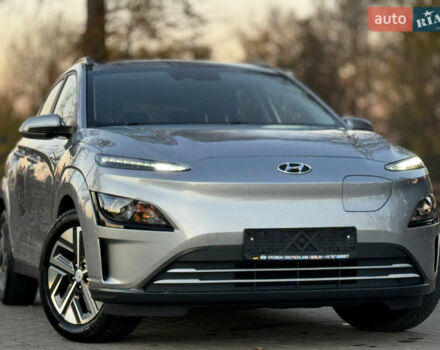 Серый Хендай Kona Electric, объемом двигателя 0 л и пробегом 80 тыс. км за 20700 $, фото 30 на Automoto.ua