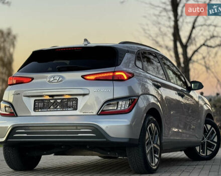 Серый Хендай Kona Electric, объемом двигателя 0 л и пробегом 80 тыс. км за 20700 $, фото 32 на Automoto.ua