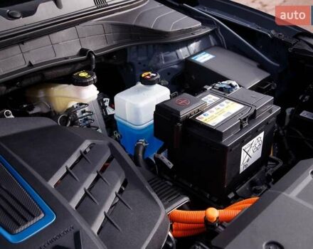 Серый Хендай Kona Electric, объемом двигателя 0 л и пробегом 46 тыс. км за 17950 $, фото 28 на Automoto.ua