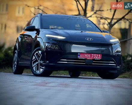 Сірий Хендай Kona Electric, об'ємом двигуна 0 л та пробігом 69 тис. км за 20700 $, фото 4 на Automoto.ua