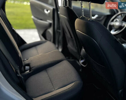 Серый Хендай Kona Electric, объемом двигателя 0 л и пробегом 80 тыс. км за 20700 $, фото 75 на Automoto.ua