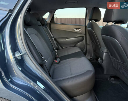 Сірий Хендай Kona Electric, об'ємом двигуна 0 л та пробігом 41 тис. км за 18650 $, фото 36 на Automoto.ua