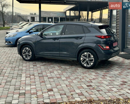 Сірий Хендай Kona Electric, об'ємом двигуна 0 л та пробігом 48 тис. км за 17500 $, фото 6 на Automoto.ua