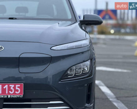 Сірий Хендай Kona Electric, об'ємом двигуна 0 л та пробігом 55 тис. км за 18500 $, фото 21 на Automoto.ua