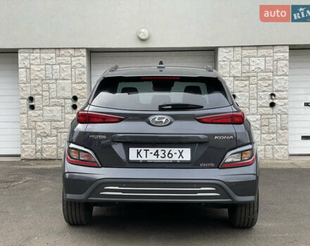 Серый Хендай Kona Electric, объемом двигателя 0 л и пробегом 57 тыс. км за 16790 $, фото 7 на Automoto.ua