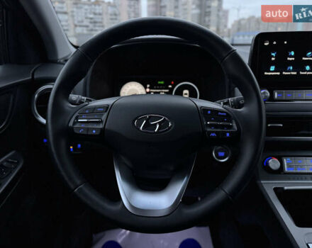 Сірий Хендай Kona Electric, об'ємом двигуна 0 л та пробігом 55 тис. км за 18500 $, фото 41 на Automoto.ua