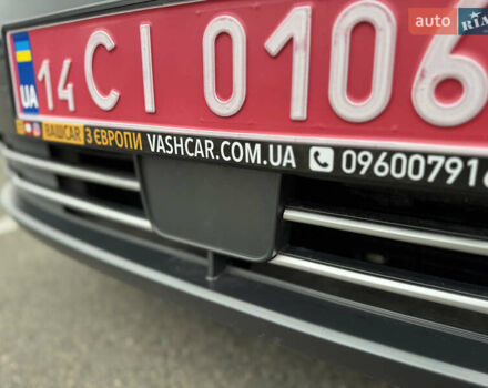 Серый Хендай Kona Electric, объемом двигателя 0 л и пробегом 50 тыс. км за 18500 $, фото 10 на Automoto.ua