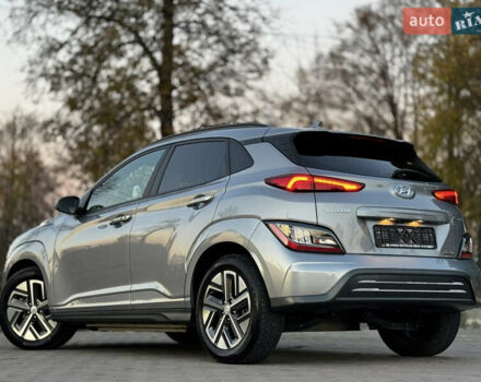 Серый Хендай Kona Electric, объемом двигателя 0 л и пробегом 80 тыс. км за 20700 $, фото 37 на Automoto.ua