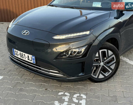 Сірий Хендай Kona Electric, об'ємом двигуна 0 л та пробігом 41 тис. км за 18650 $, фото 5 на Automoto.ua
