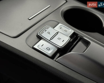 Серый Хендай Kona Electric, объемом двигателя 0 л и пробегом 50 тыс. км за 18500 $, фото 35 на Automoto.ua