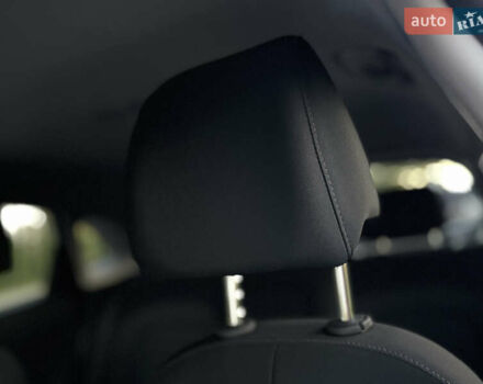 Серый Хендай Kona Electric, объемом двигателя 0 л и пробегом 80 тыс. км за 20700 $, фото 47 на Automoto.ua