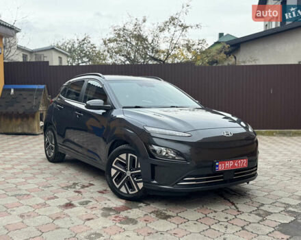 Серый Хендай Kona Electric, объемом двигателя 0 л и пробегом 112 тыс. км за 18499 $, фото 59 на Automoto.ua