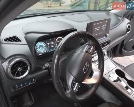 Сірий Хендай Kona Electric, об'ємом двигуна 0 л та пробігом 59 тис. км за 16890 $, фото 48 на Automoto.ua