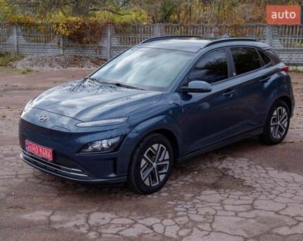 Серый Хендай Kona Electric, объемом двигателя 0 л и пробегом 46 тыс. км за 17950 $, фото 3 на Automoto.ua