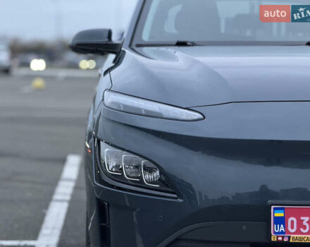 Сірий Хендай Kona Electric, об'ємом двигуна 0 л та пробігом 55 тис. км за 18500 $, фото 20 на Automoto.ua