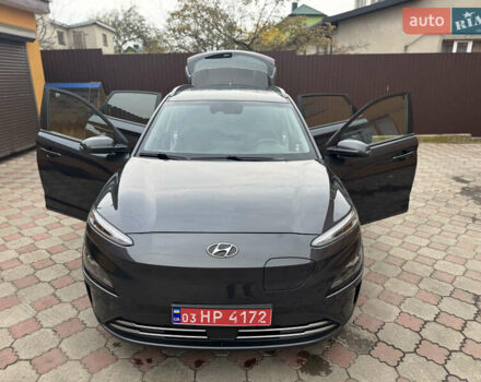 Серый Хендай Kona Electric, объемом двигателя 0 л и пробегом 112 тыс. км за 18499 $, фото 23 на Automoto.ua