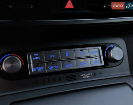 Серый Хендай Kona Electric, объемом двигателя 0 л и пробегом 80 тыс. км за 20700 $, фото 58 на Automoto.ua