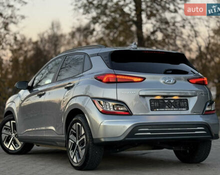 Серый Хендай Kona Electric, объемом двигателя 0 л и пробегом 80 тыс. км за 20700 $, фото 14 на Automoto.ua