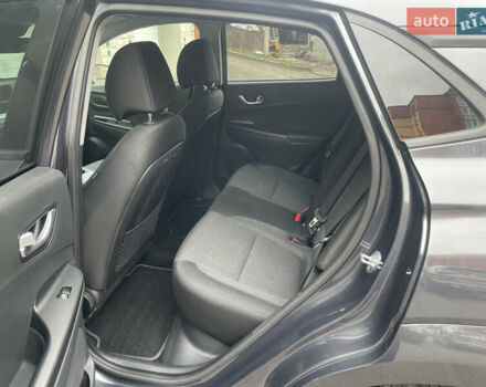 Серый Хендай Kona Electric, объемом двигателя 0 л и пробегом 57 тыс. км за 16790 $, фото 15 на Automoto.ua