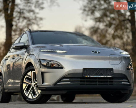 Серый Хендай Kona Electric, объемом двигателя 0 л и пробегом 80 тыс. км за 20700 $, фото 28 на Automoto.ua