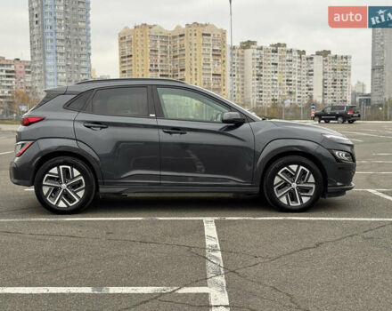 Серый Хендай Kona Electric, объемом двигателя 0 л и пробегом 50 тыс. км за 18500 $, фото 21 на Automoto.ua