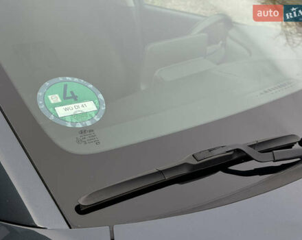 Сірий Хендай Kona Electric, об'ємом двигуна 0 л та пробігом 48 тис. км за 17500 $, фото 19 на Automoto.ua