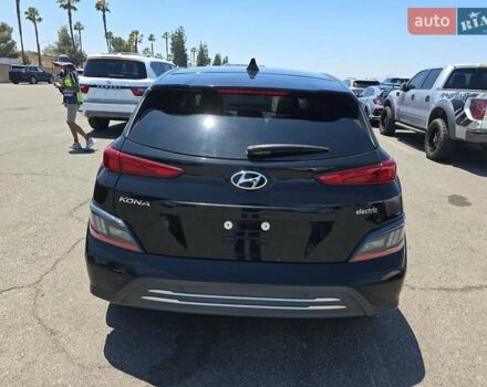 Серый Хендай Kona Electric, объемом двигателя 0 л и пробегом 31 тыс. км за 15000 $, фото 4 на Automoto.ua