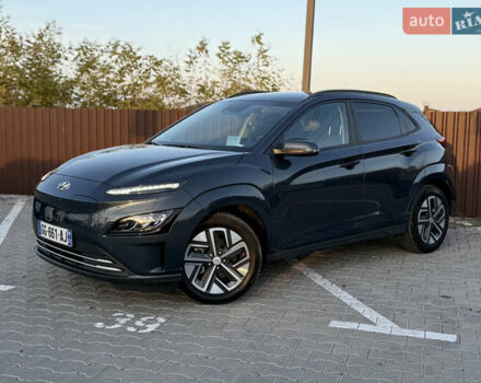 Сірий Хендай Kona Electric, об'ємом двигуна 0 л та пробігом 41 тис. км за 18650 $, фото 4 на Automoto.ua