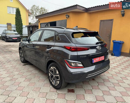 Серый Хендай Kona Electric, объемом двигателя 0 л и пробегом 112 тыс. км за 18999 $, фото 7 на Automoto.ua